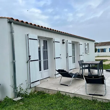 La Reminette Quiet House Ideal For 4 People بيت للعطل